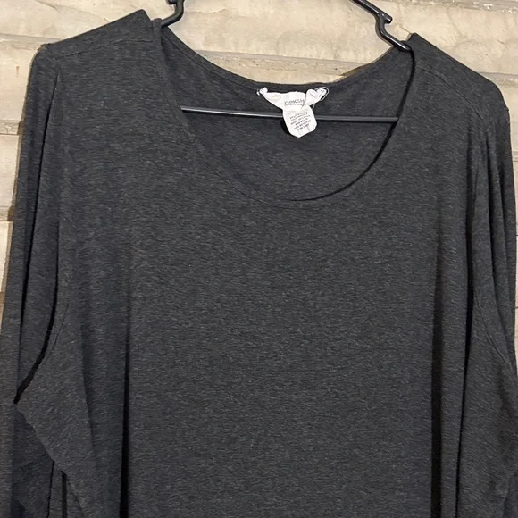 Dark Gray 3/4 Sleeve Tunic Top - Picture 3 of 10